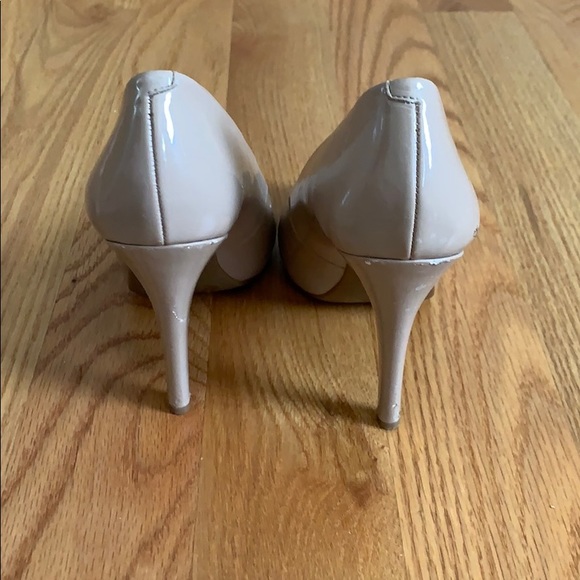 Jessica Simpson Nude Heels - Picture 3 of 8
